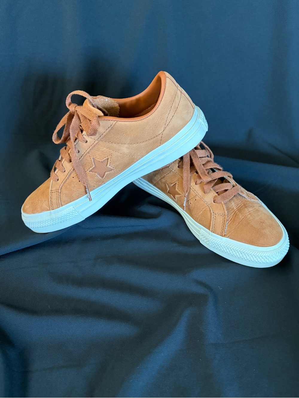 Converse suede low top